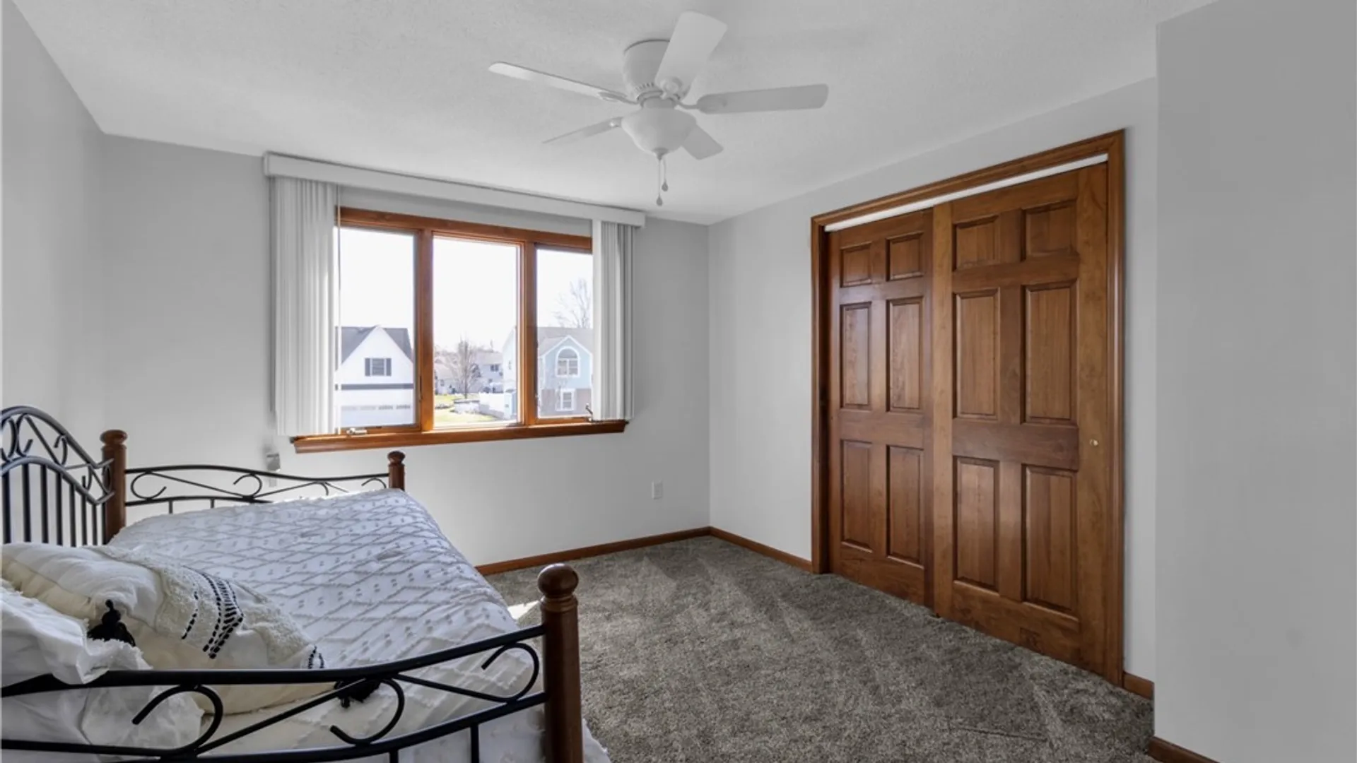 Property at 3319 Blossom Lane, Wheatfield, NY 14120 32