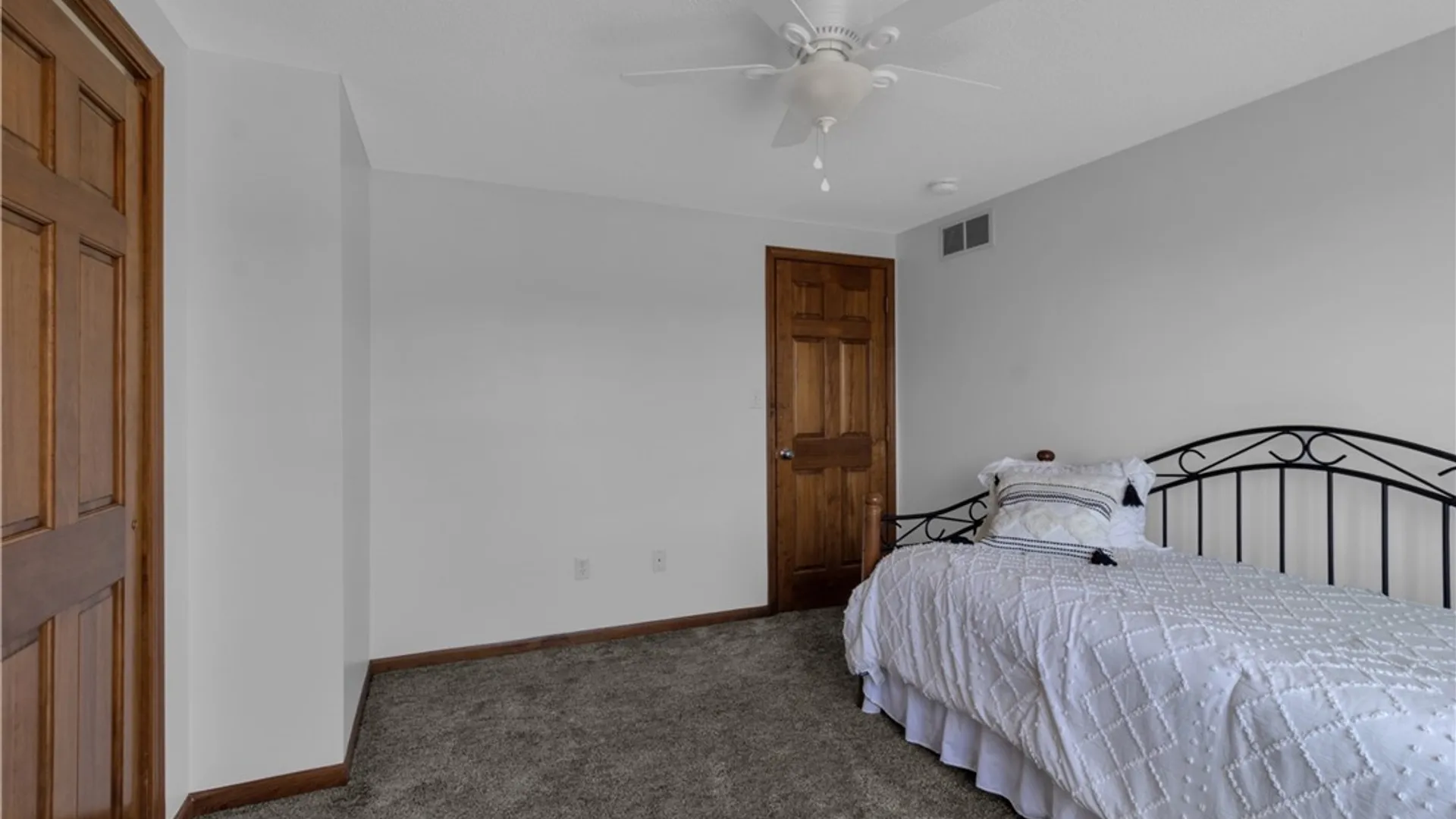 Property at 3319 Blossom Lane, Wheatfield, NY 14120 33