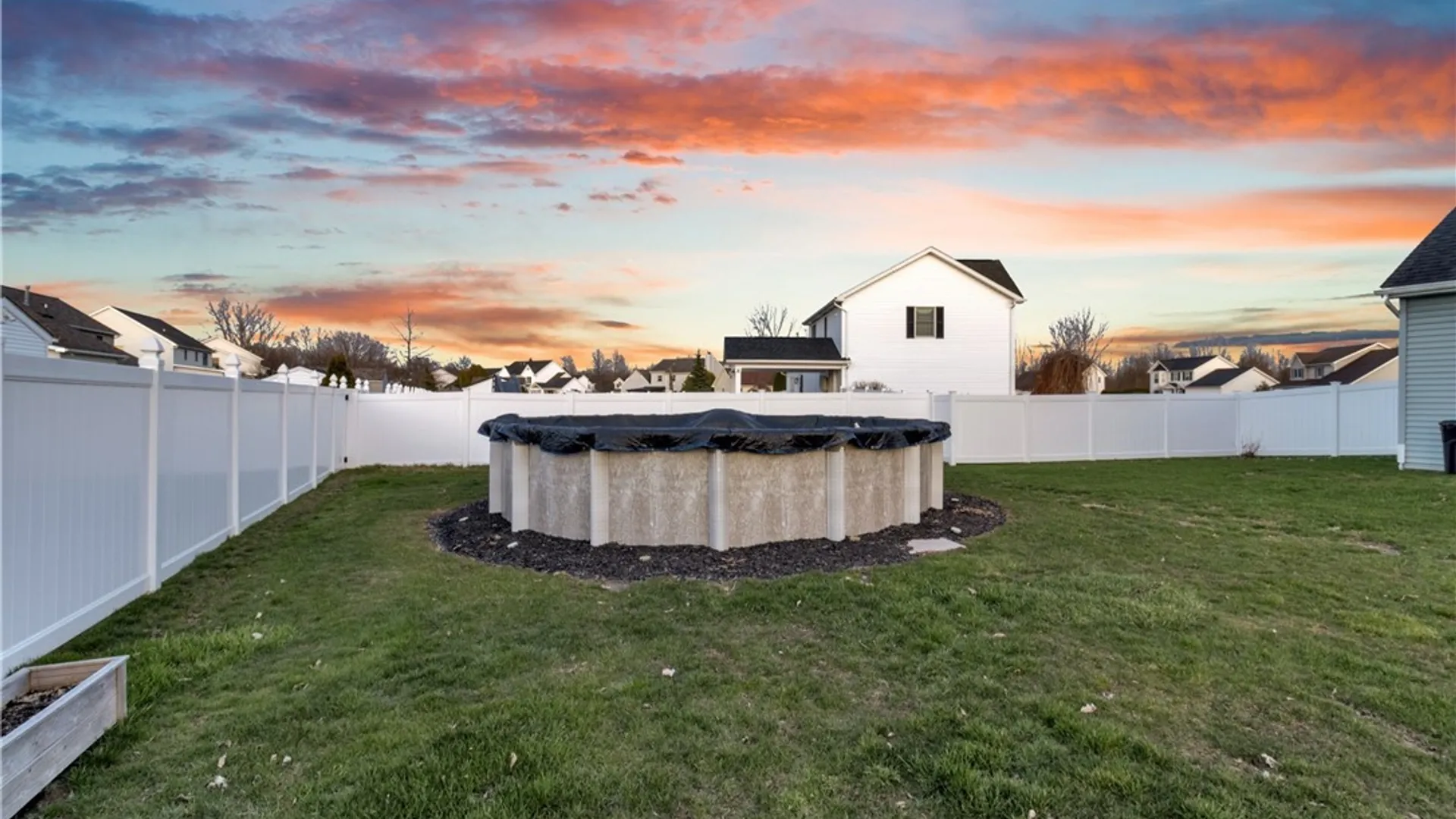 Property at 3319 Blossom Lane, Wheatfield, NY 14120 45