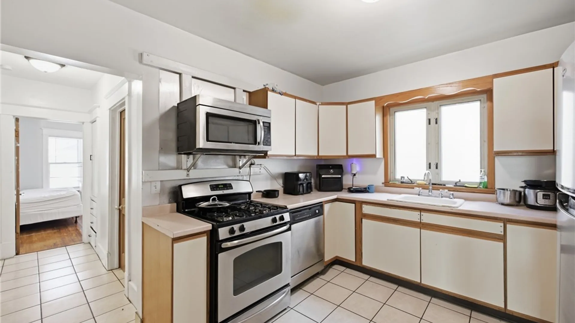 Property at 208 Lisbon Avenue, Buffalo, NY 14215 9