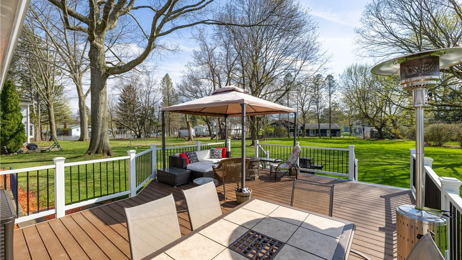 Property at 30 Stuyvesant Road, Pittsford, NY 14534 25
