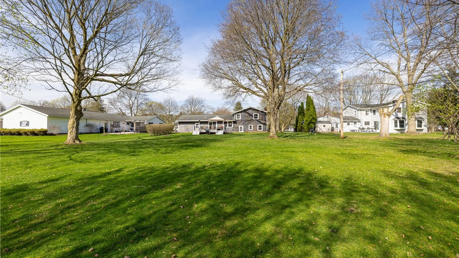 Property at 30 Stuyvesant Road, Pittsford, NY 14534 28