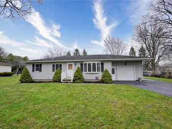 Property at 18 Palo Alto Drive, Henrietta, NY 14623