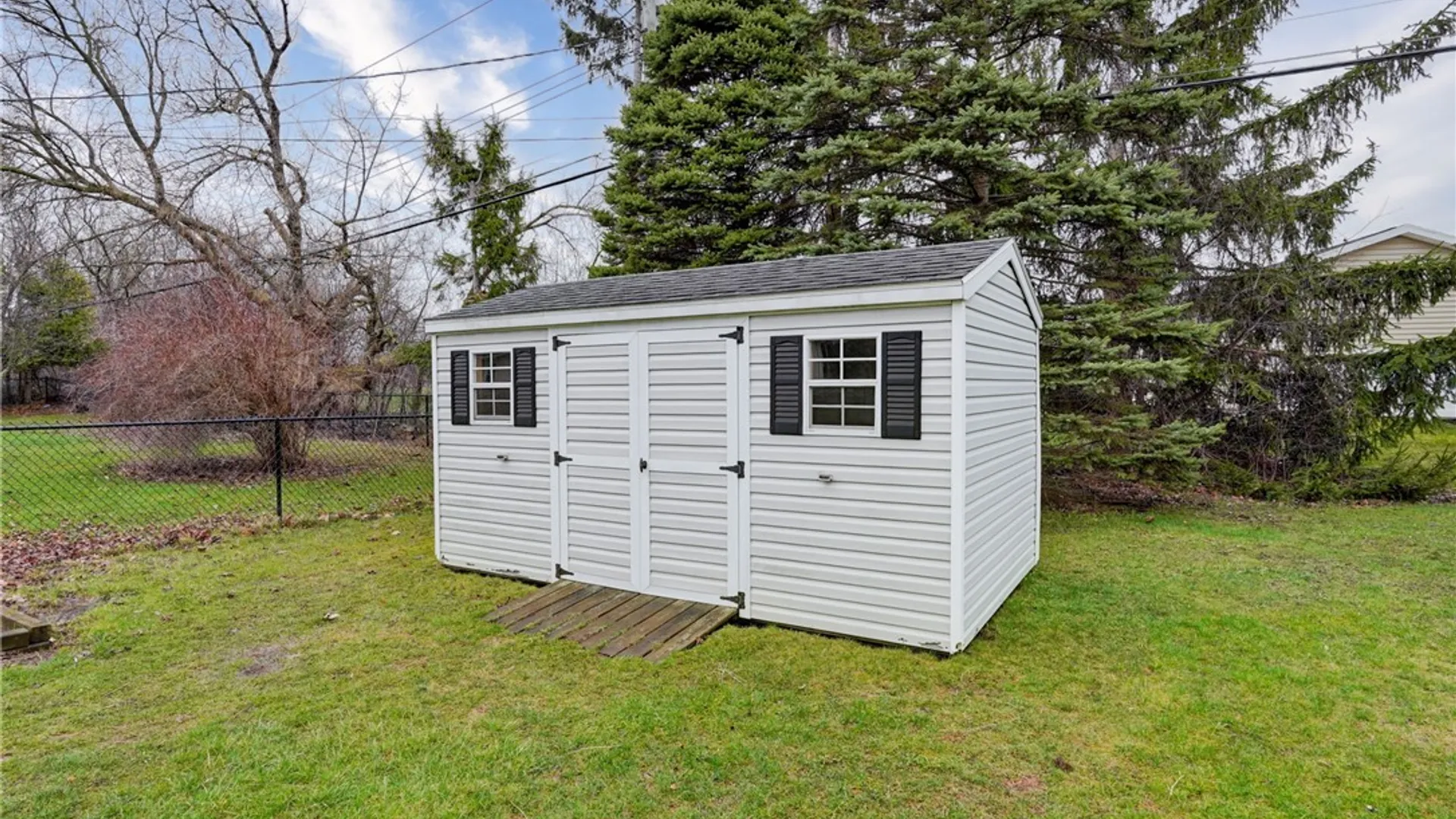 Property at 18 Palo Alto Drive, Henrietta, NY 14623 27