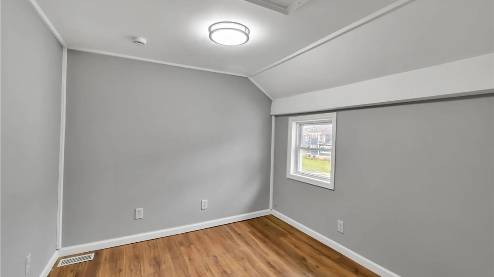 Property at 709 Gwinn Street, Shelby, NY 14103 32