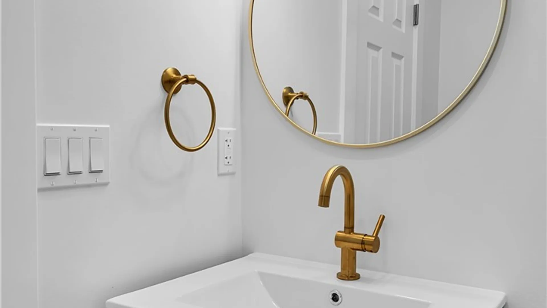 Property at 5 Hickory Street, Hanover, NY 14136 23