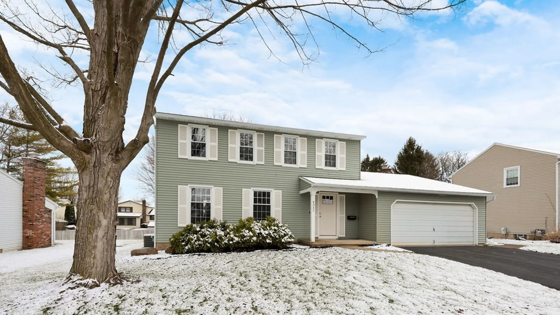 Property at 4957 Look Kinney Circle, Clay, NY 13088 2