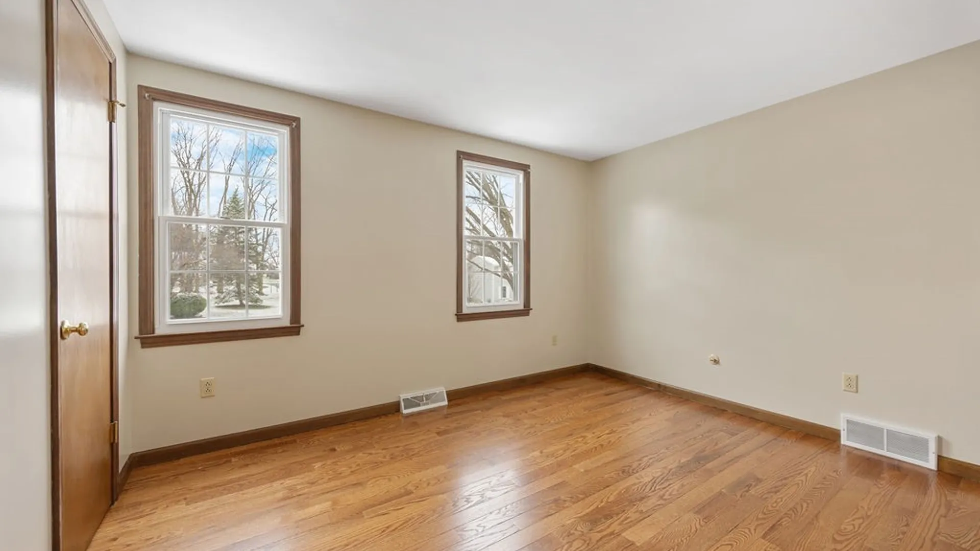 Property at 4957 Look Kinney Circle, Clay, NY 13088 26