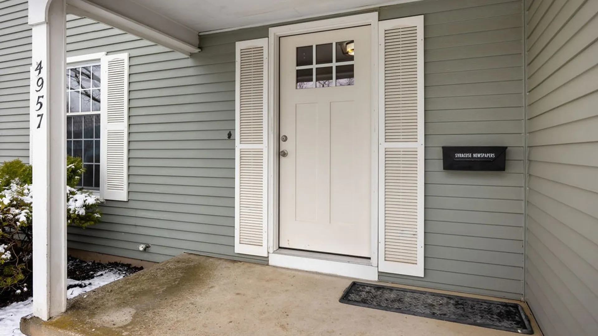 Property at 4957 Look Kinney Circle, Clay, NY 13088 3