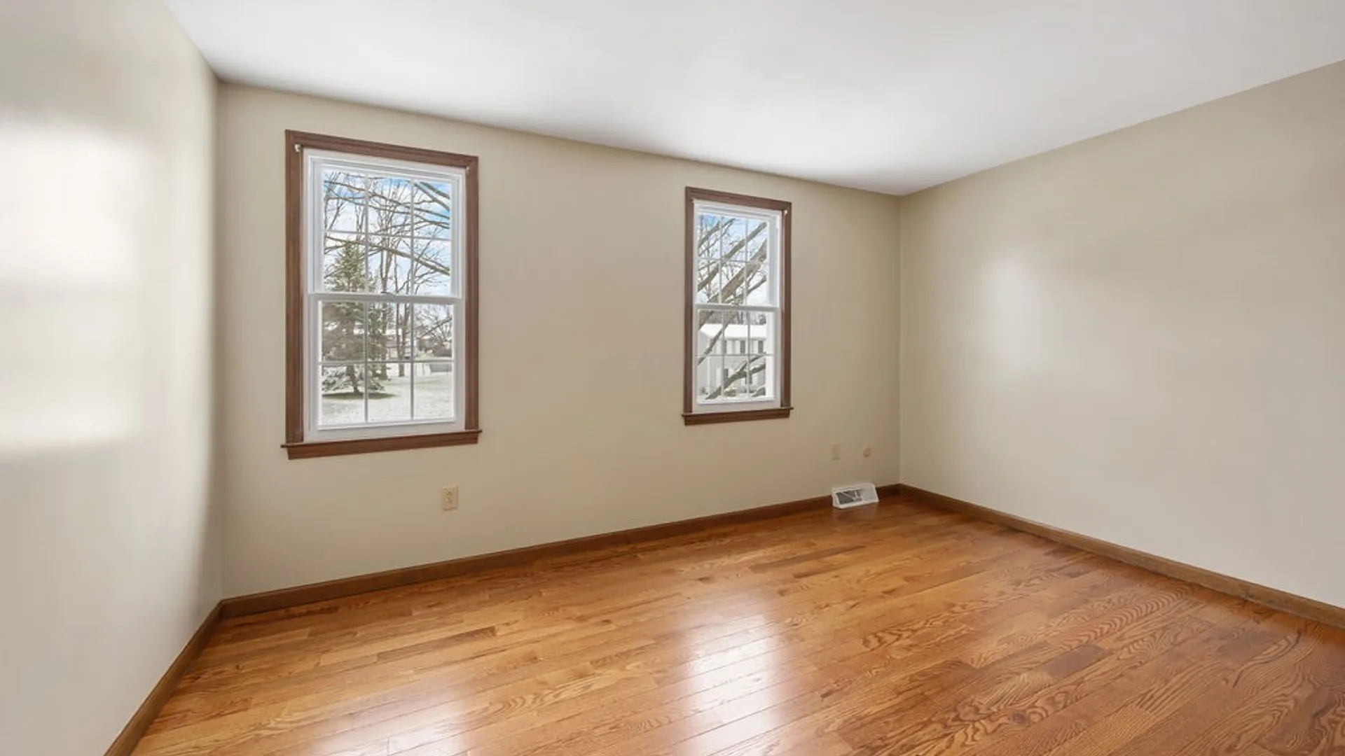 Property at 4957 Look Kinney Circle, Clay, NY 13088 31