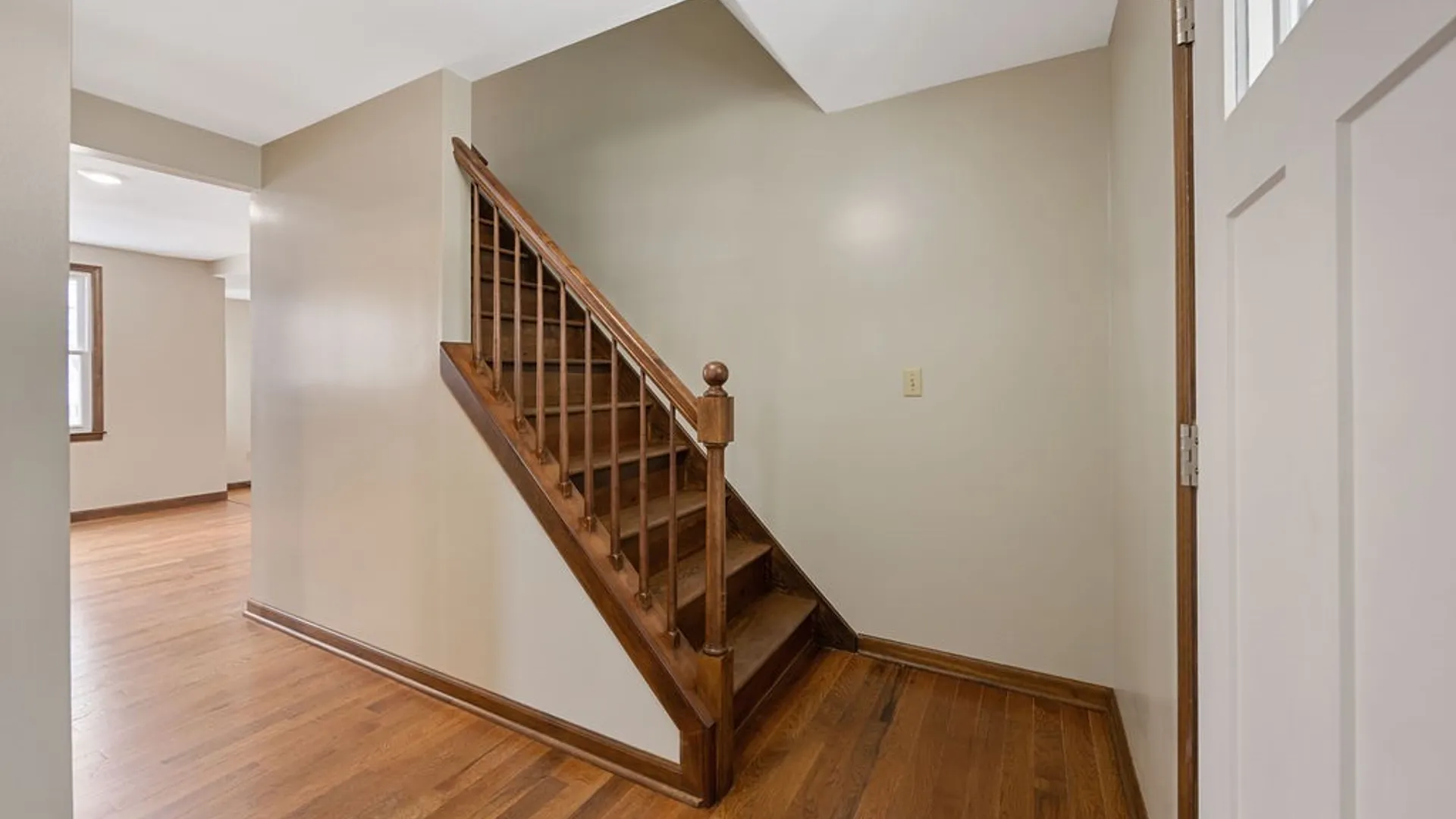 Property at 4957 Look Kinney Circle, Clay, NY 13088 5