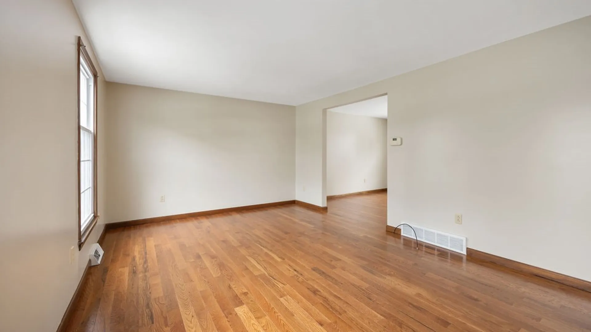 Property at 4957 Look Kinney Circle, Clay, NY 13088 7