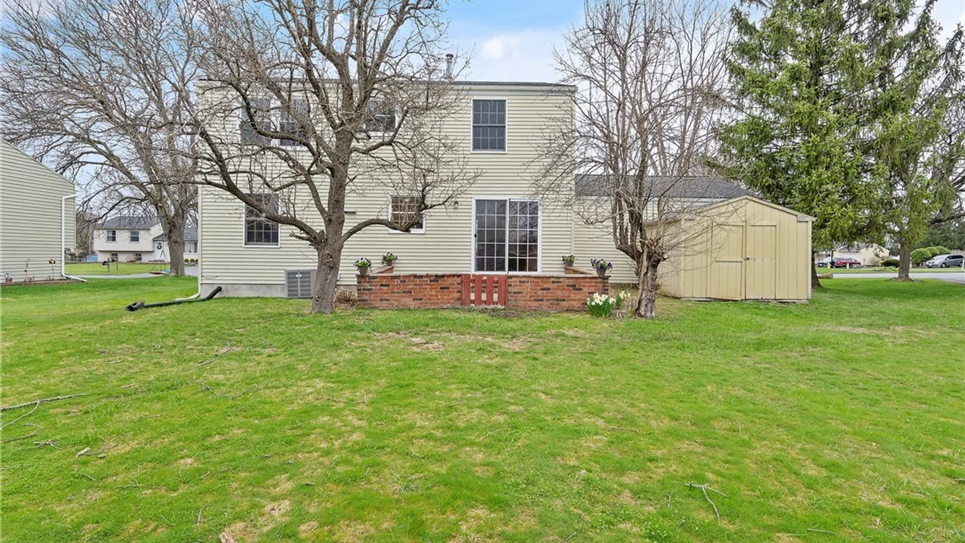 Property at 5984 Darby Road, Cicero, NY 13039 2