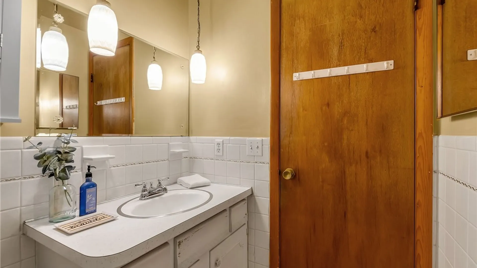 Property at 1176 Indian Church Road, West Seneca, NY 14224 21