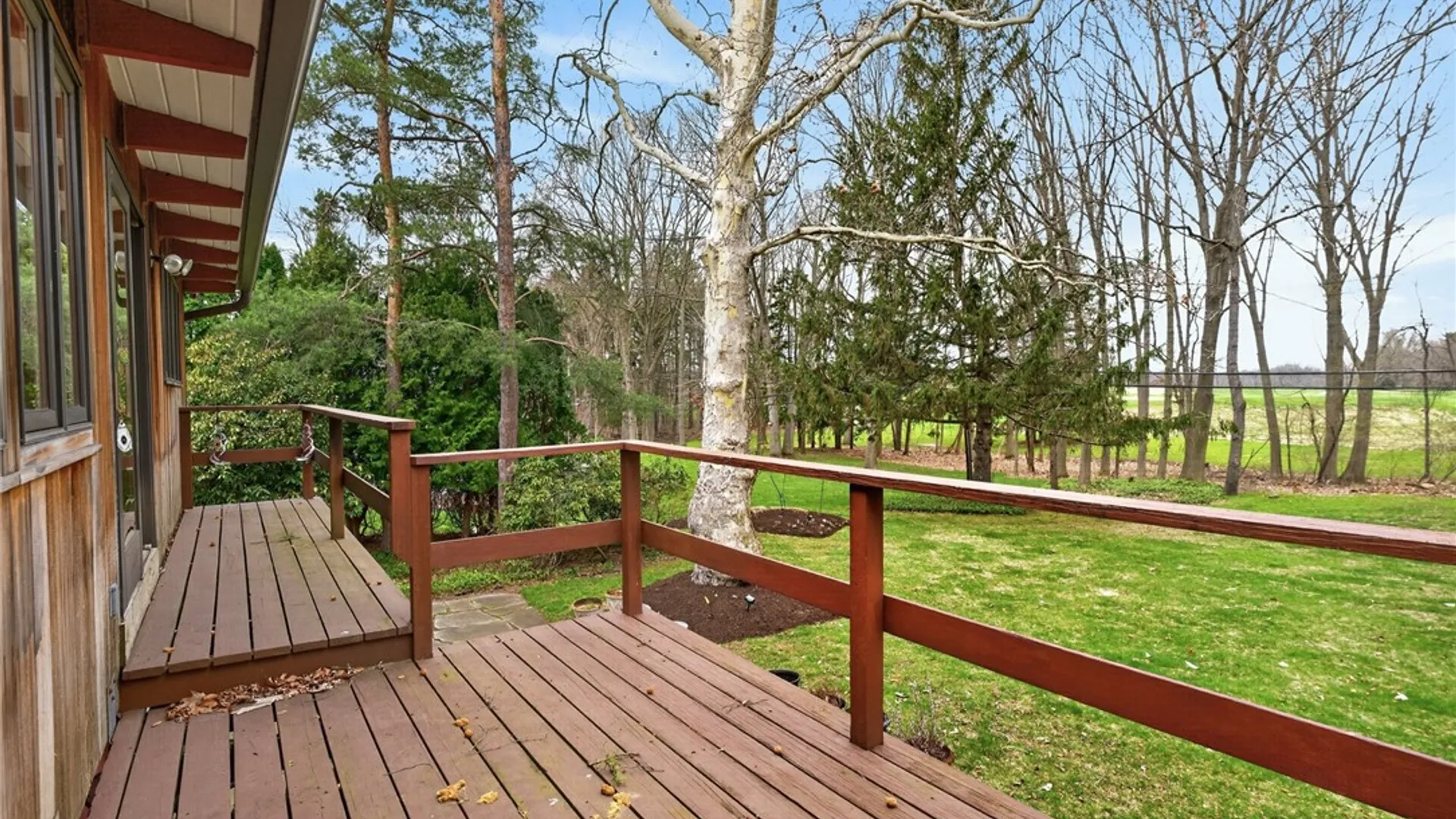 Property at 40 Country Club Drive, Pittsford, NY 14618 19