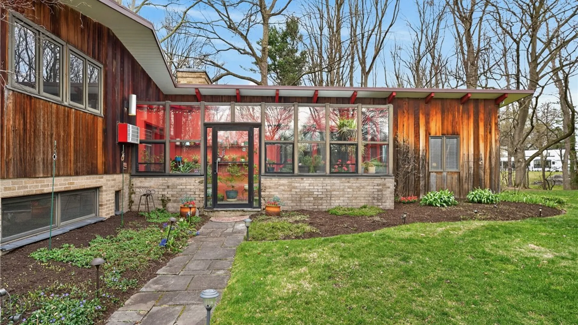 Property at 40 Country Club Drive, Pittsford, NY 14618 2
