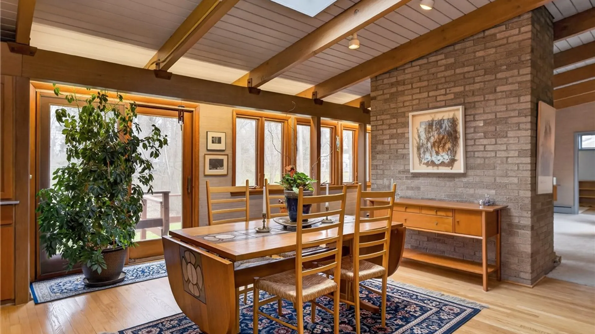 Property at 40 Country Club Drive, Pittsford, NY 14618 4