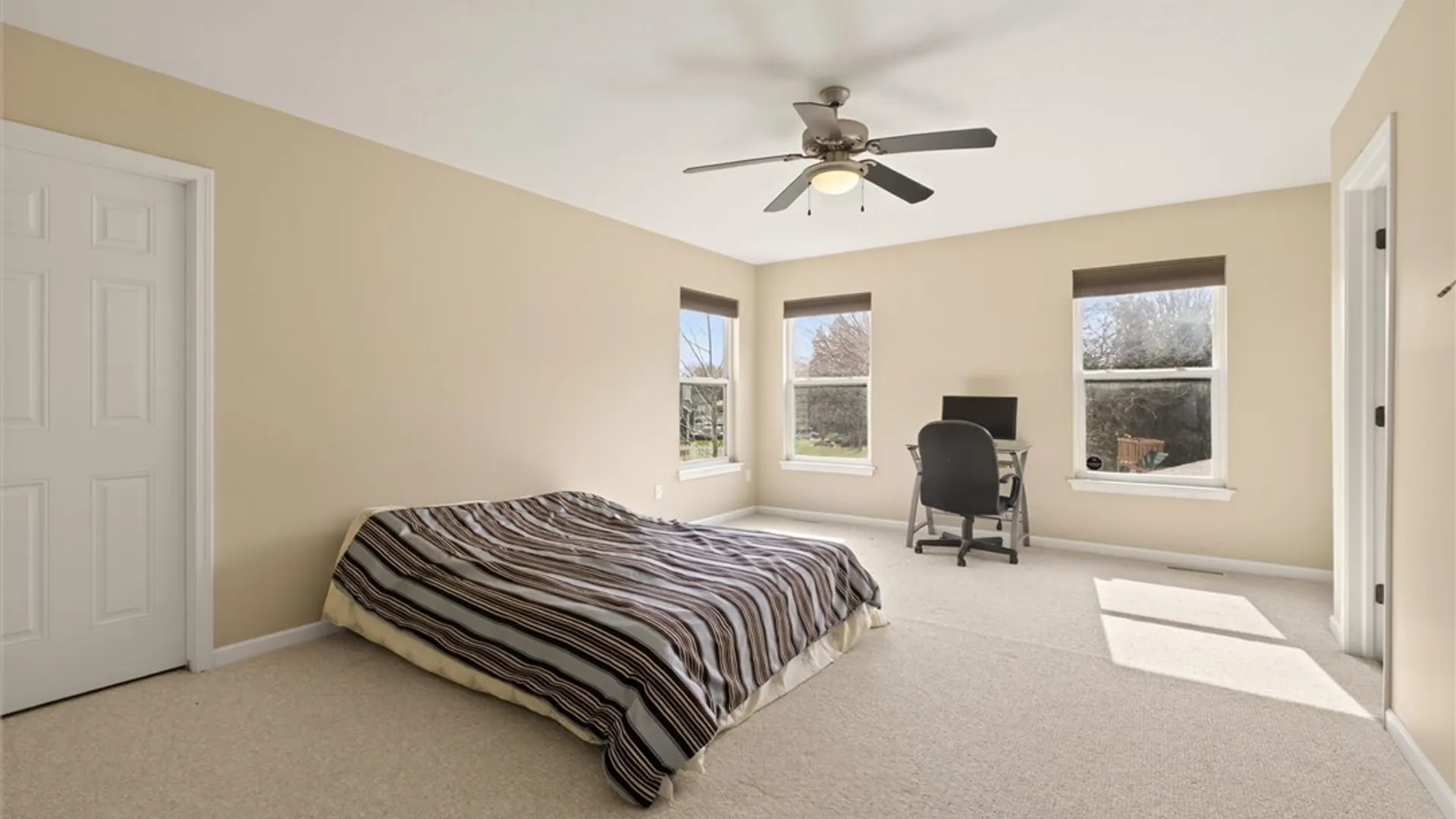 Property at 111 York Bay, Henrietta, NY 14586 19