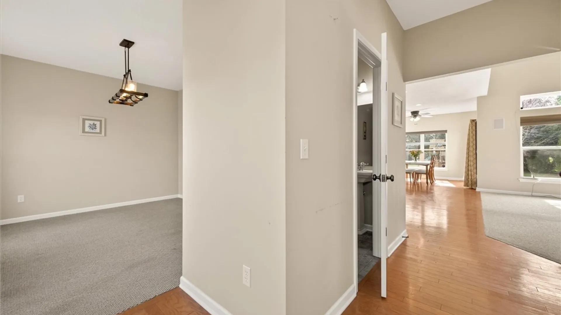 Property at 111 York Bay, Henrietta, NY 14586 2