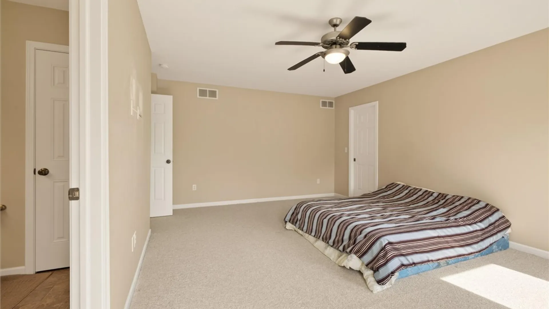 Property at 111 York Bay, Henrietta, NY 14586 20