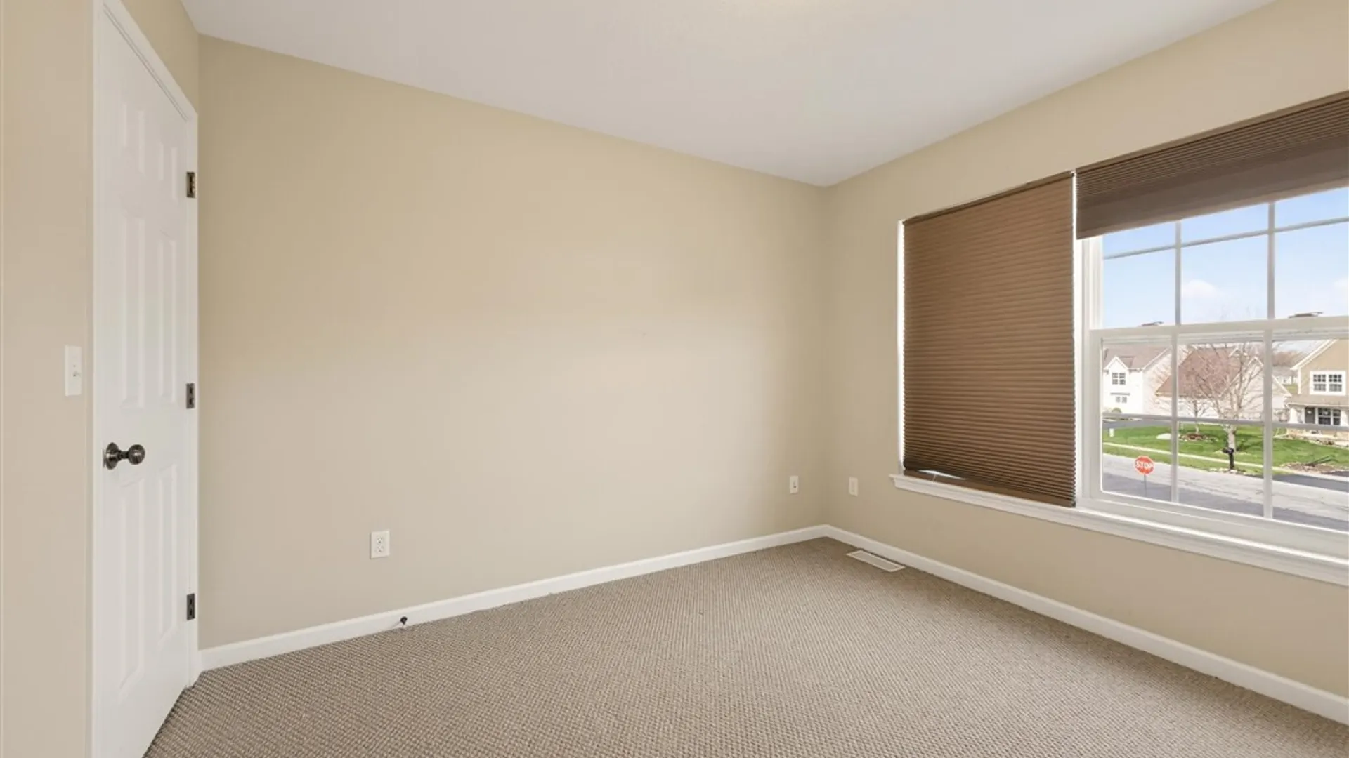 Property at 111 York Bay, Henrietta, NY 14586 25