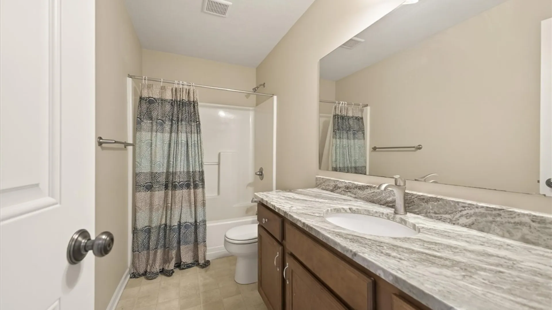 Property at 111 York Bay, Henrietta, NY 14586 27