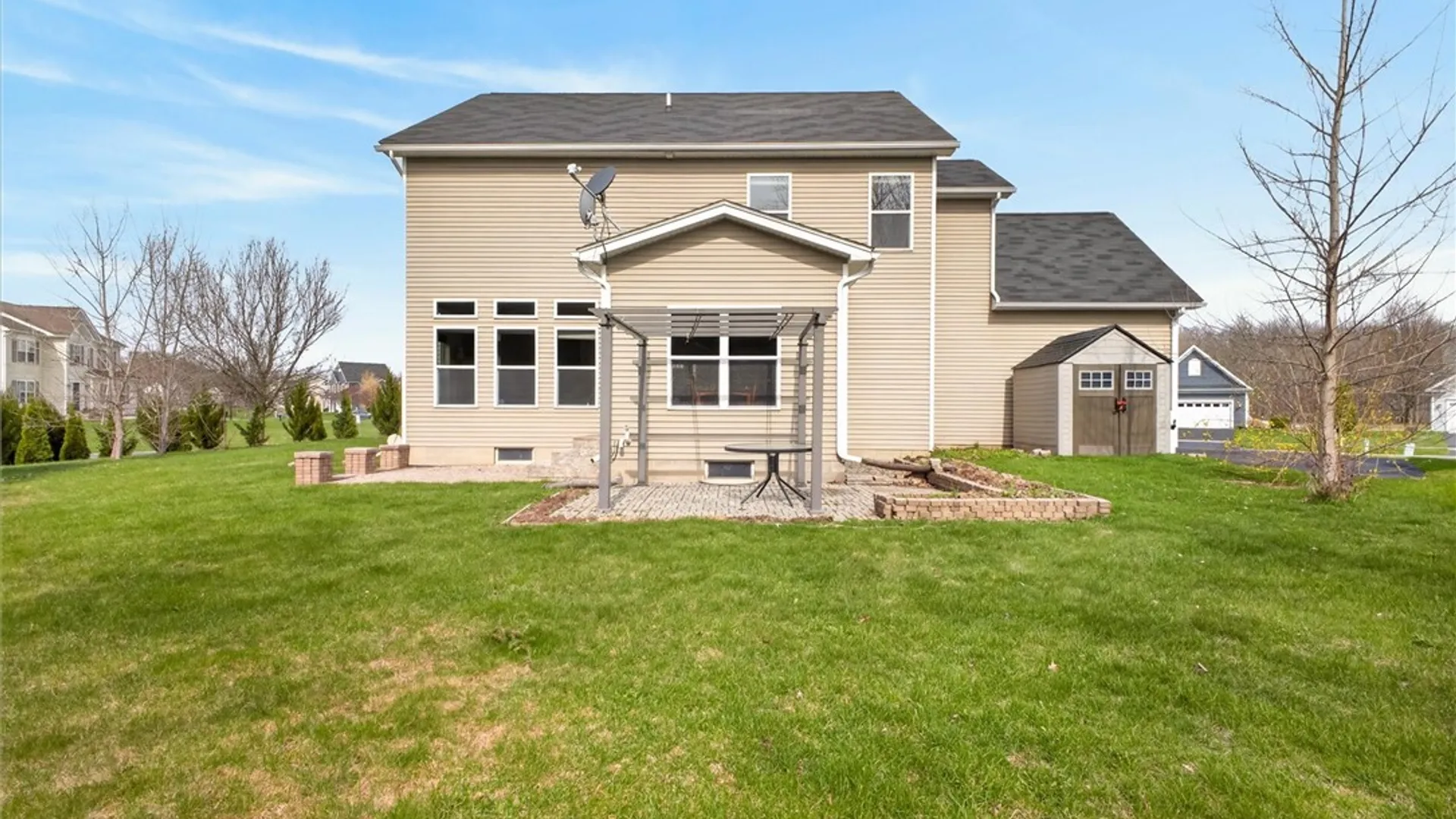 Property at 111 York Bay, Henrietta, NY 14586 35