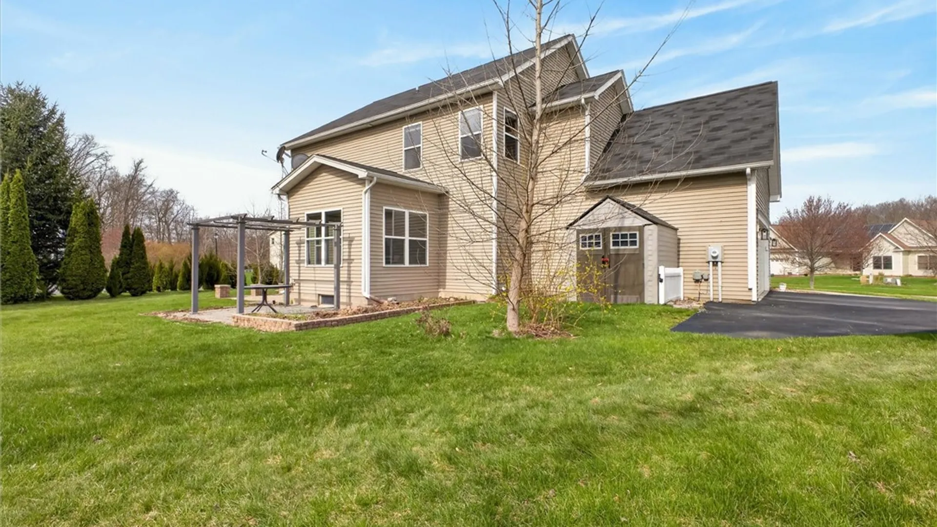 Property at 111 York Bay, Henrietta, NY 14586 36