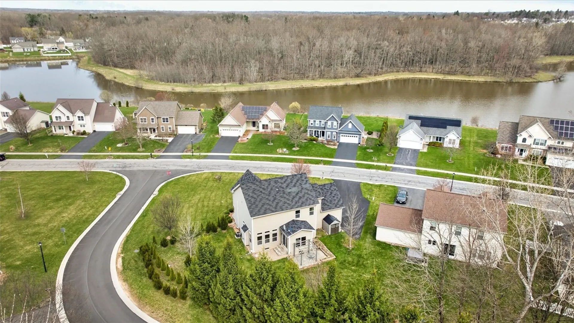 Property at 111 York Bay, Henrietta, NY 14586 39