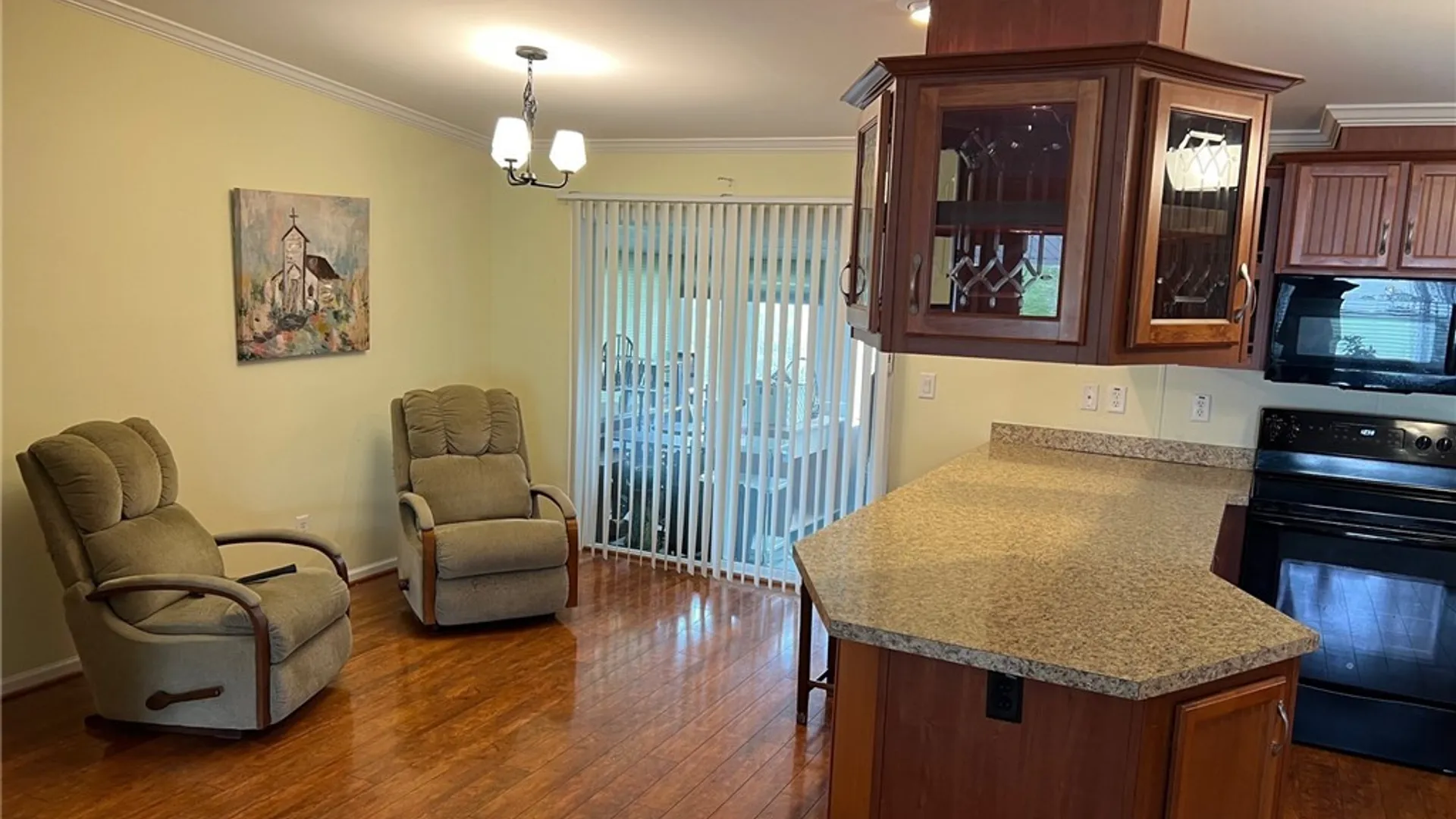 Property at 8 MAJESTIC LN, New Hartford, NY 13413 12