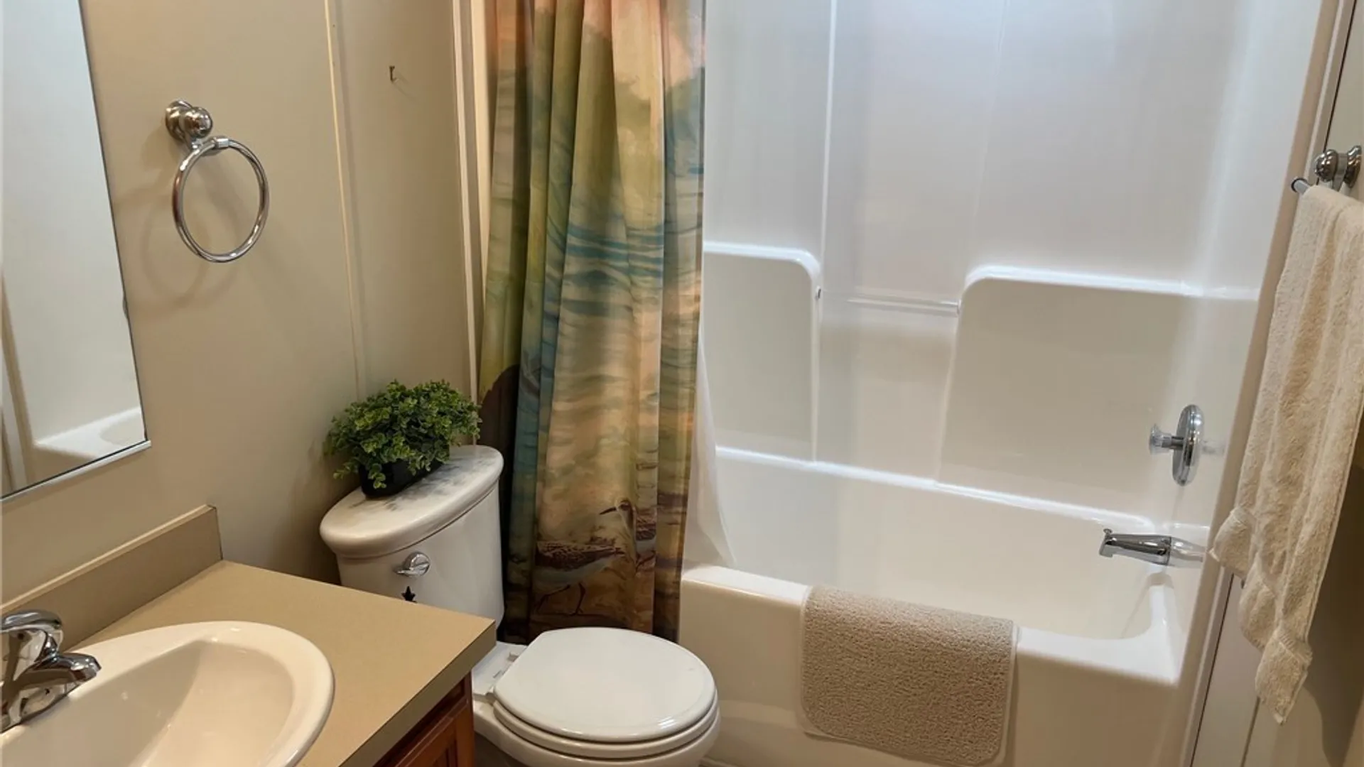 Property at 8 MAJESTIC LN, New Hartford, NY 13413 33