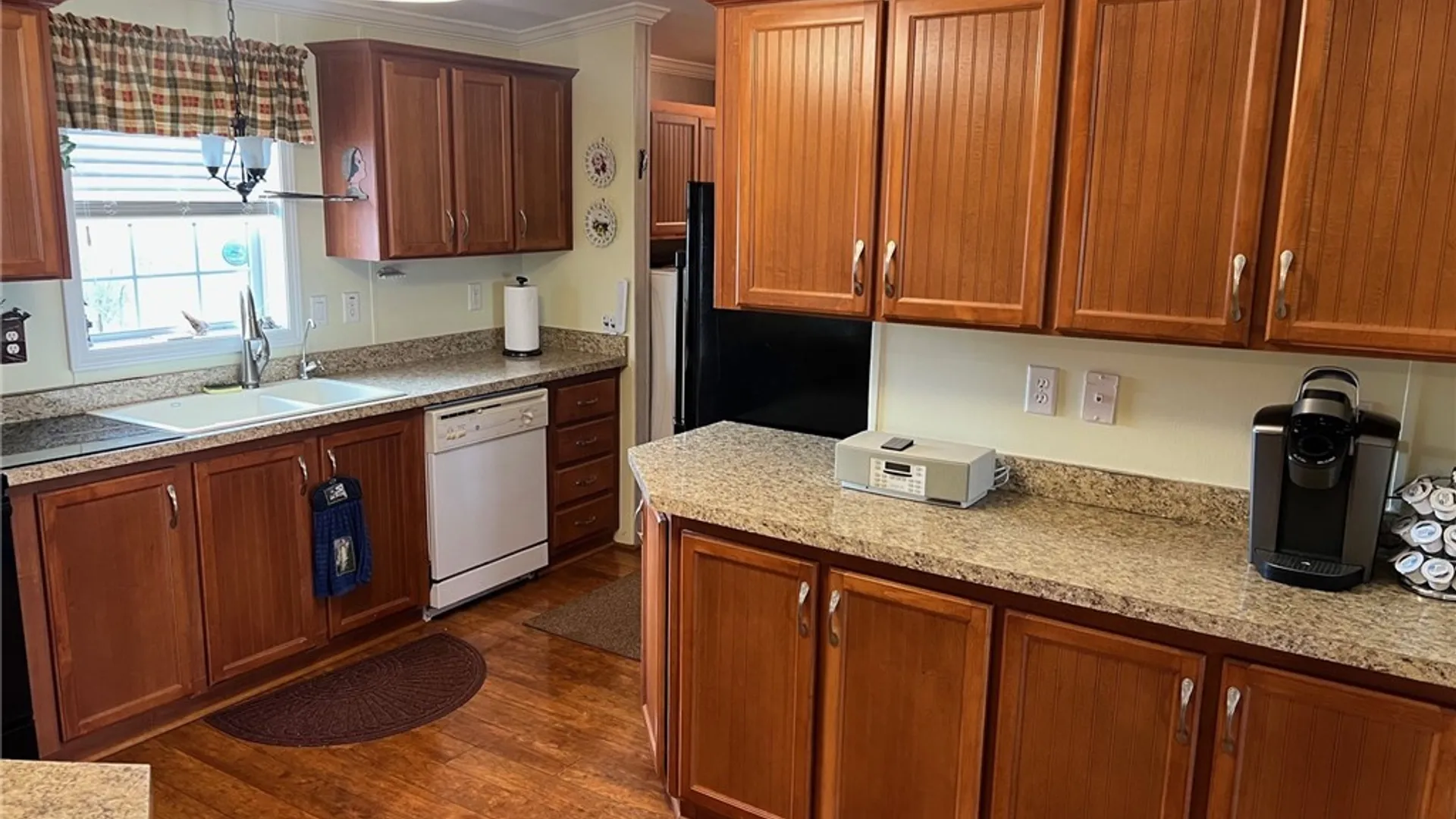 Property at 8 MAJESTIC LN, New Hartford, NY 13413 8
