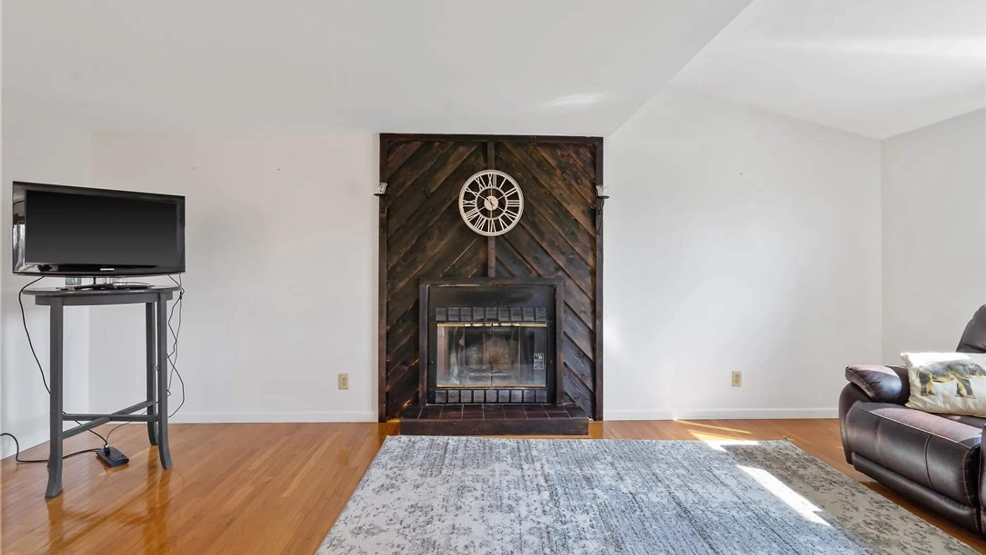 Property at 105 Mercury Circle, Salina, NY 13088 17