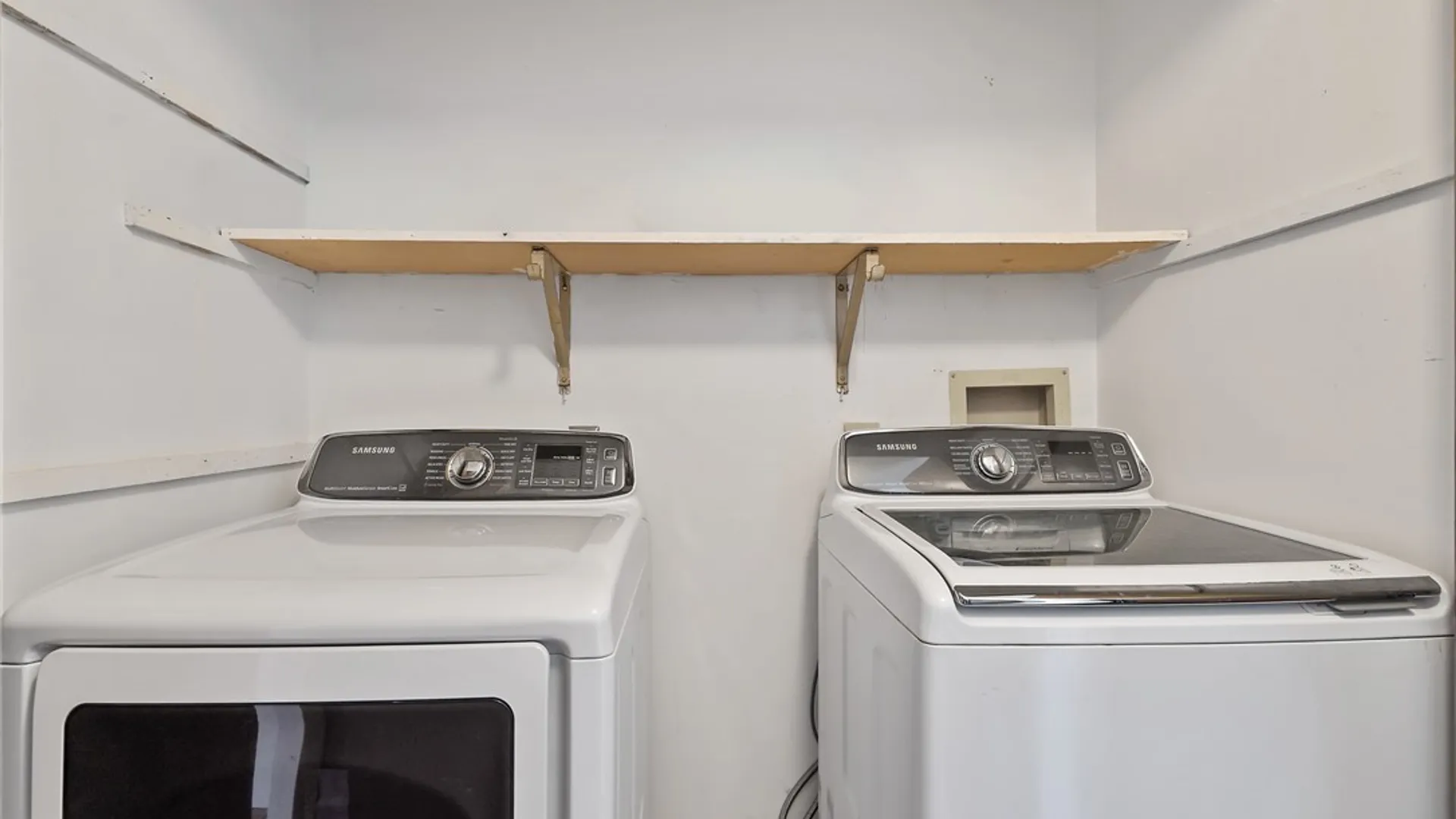 Property at 105 Mercury Circle, Salina, NY 13088 19