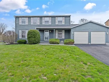 Property at 105 Mercury Circle, Salina, NY 13088