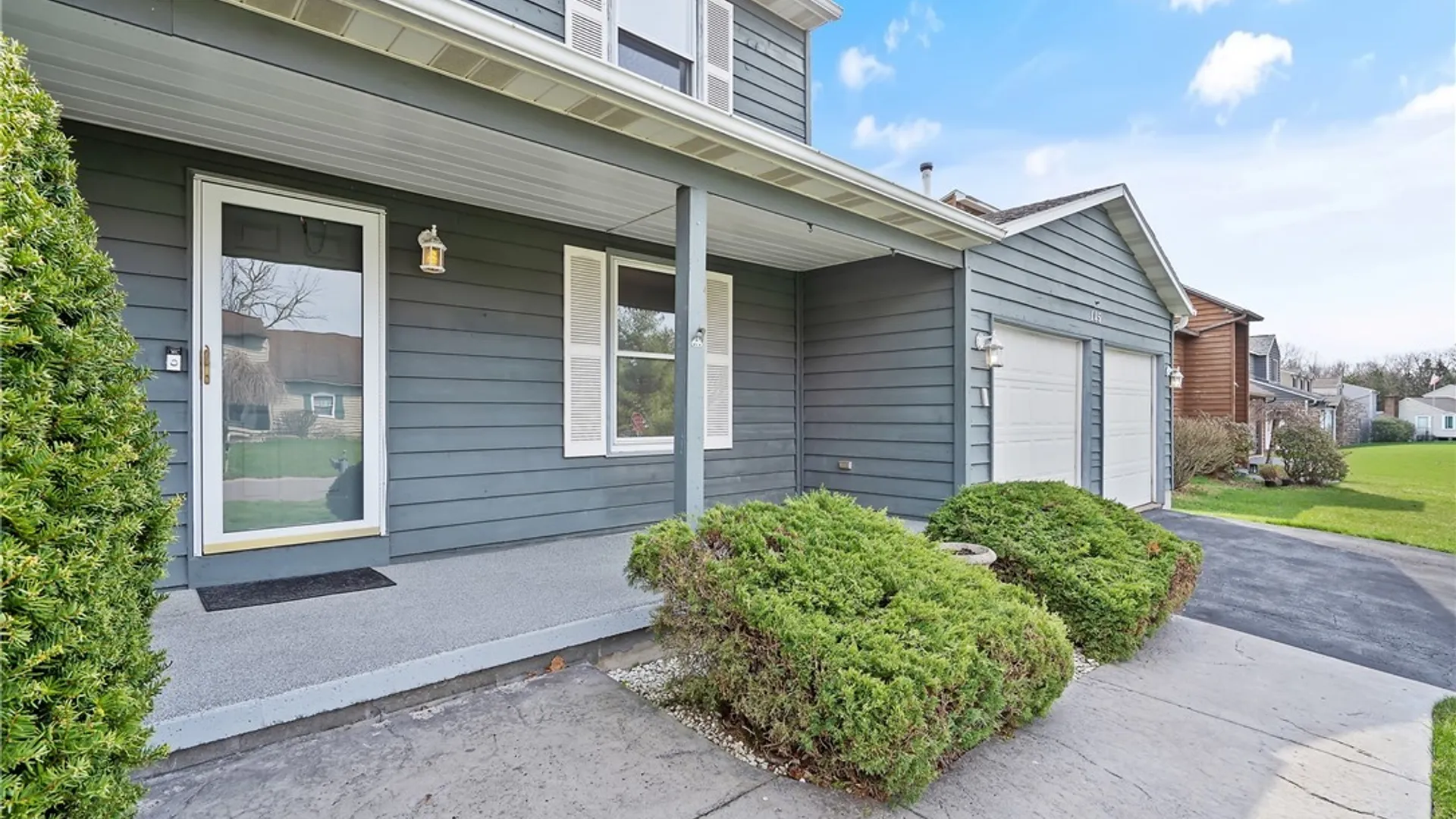 Property at 105 Mercury Circle, Salina, NY 13088 3