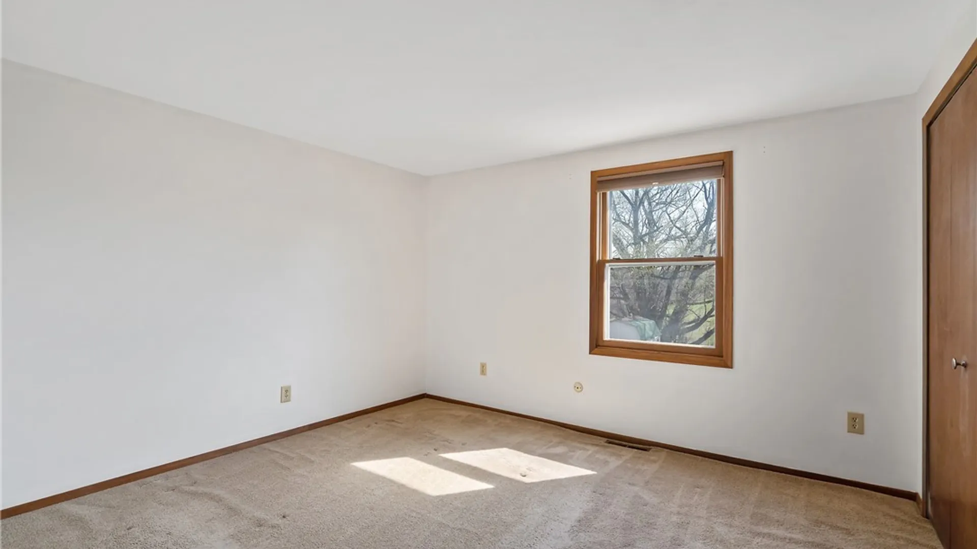 Property at 105 Mercury Circle, Salina, NY 13088 31