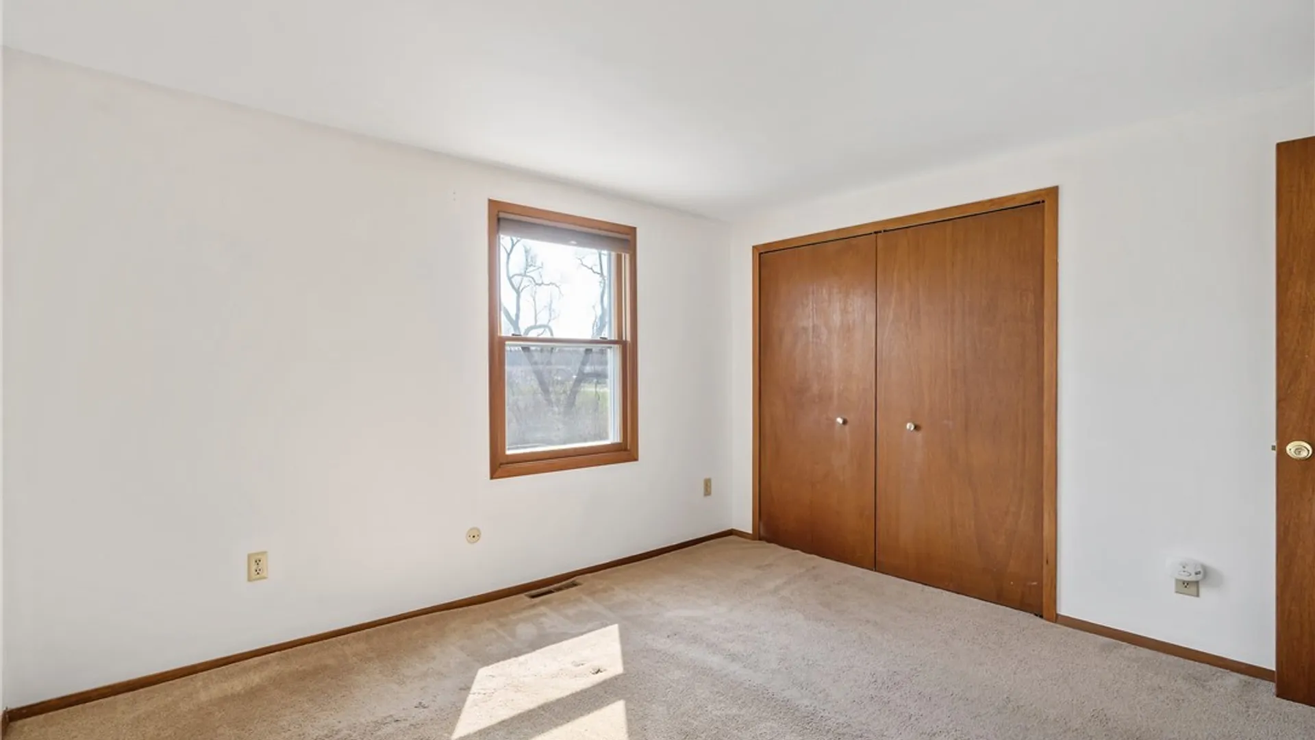 Property at 105 Mercury Circle, Salina, NY 13088 32