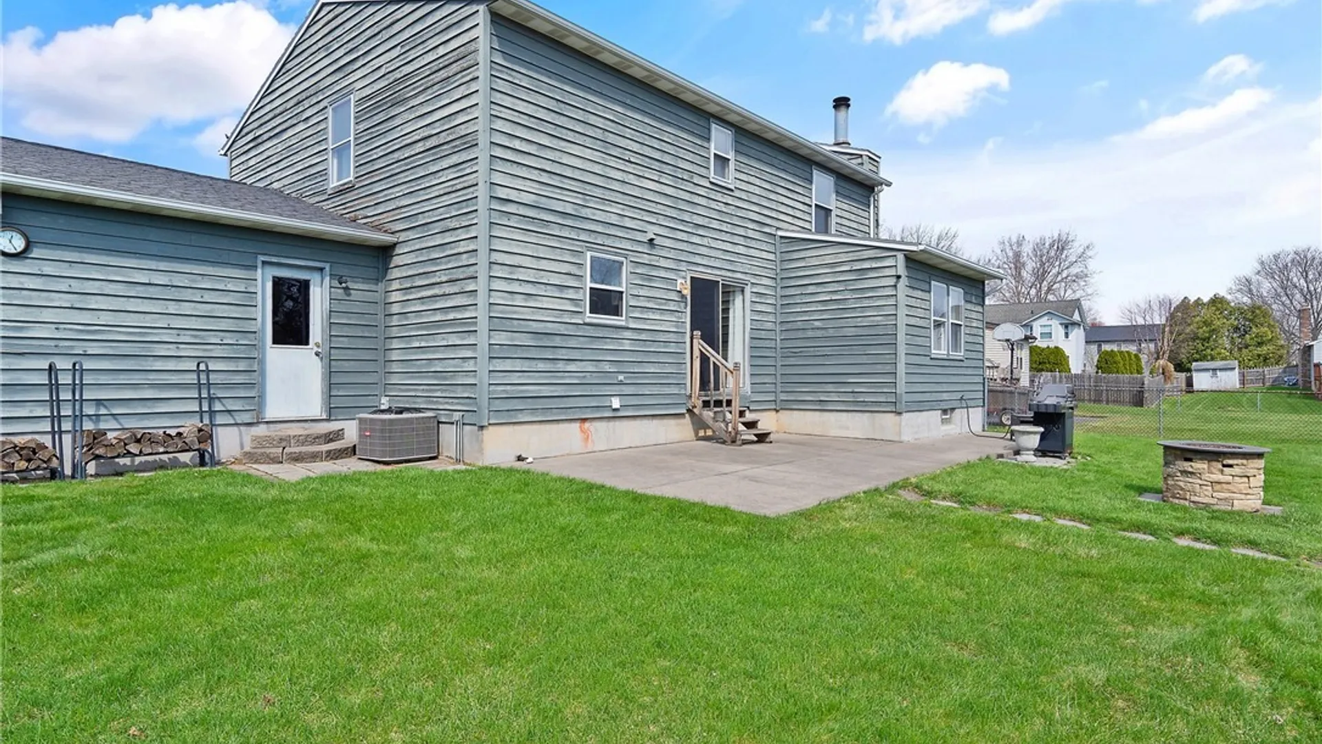 Property at 105 Mercury Circle, Salina, NY 13088 36