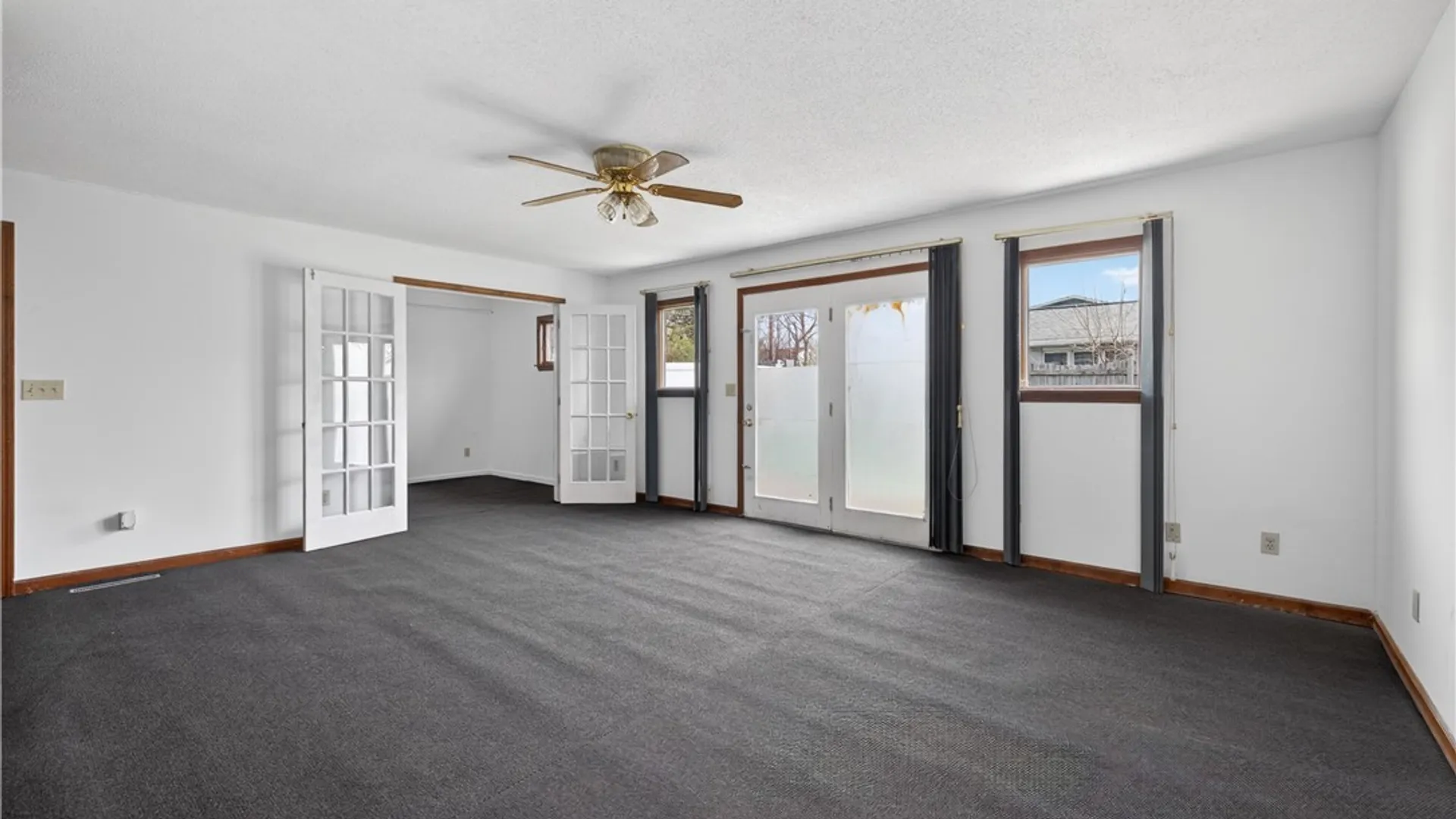 Property at 31 Albert Street, Cheektowaga, NY 14043 11