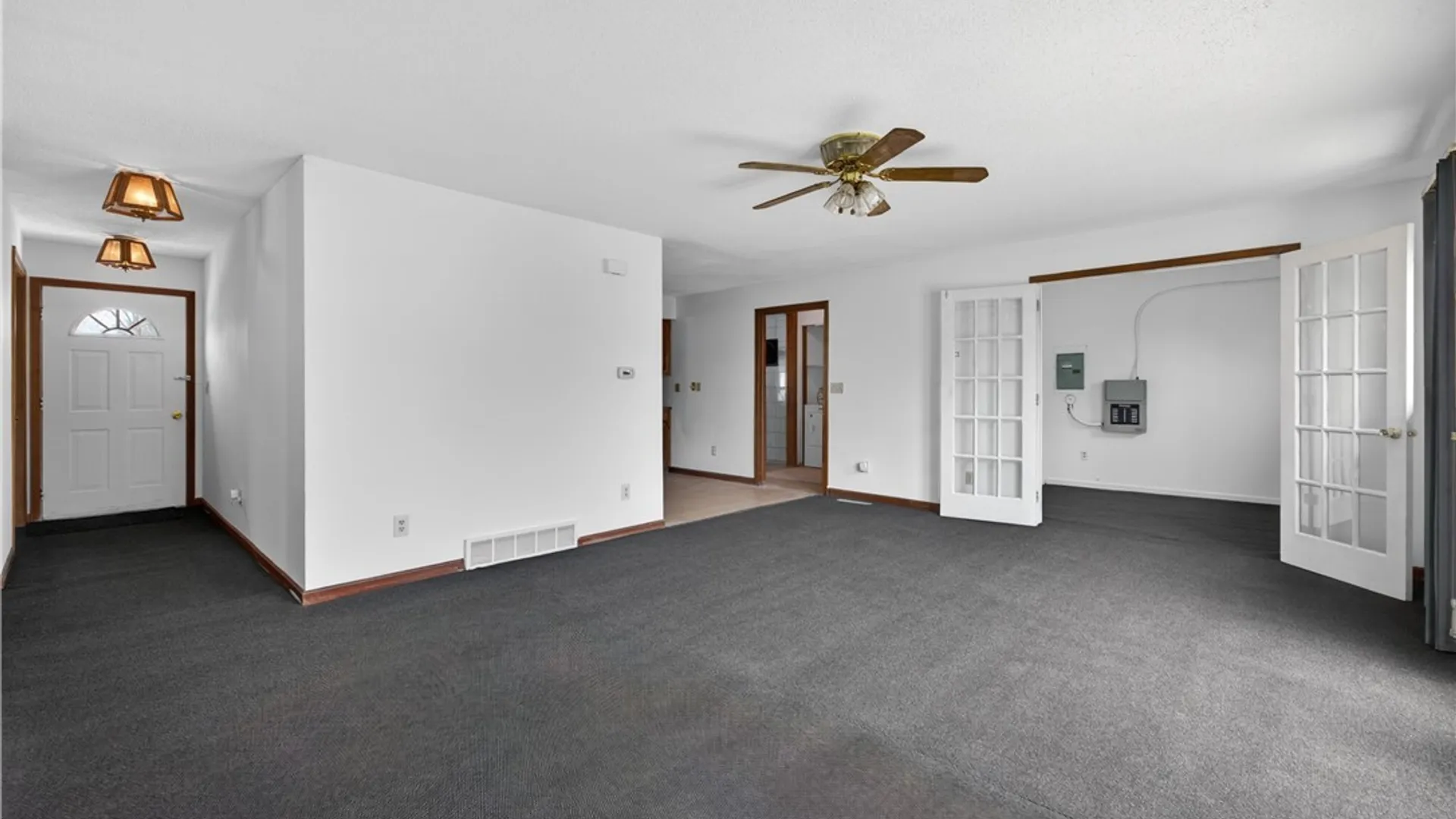 Property at 31 Albert Street, Cheektowaga, NY 14043 14