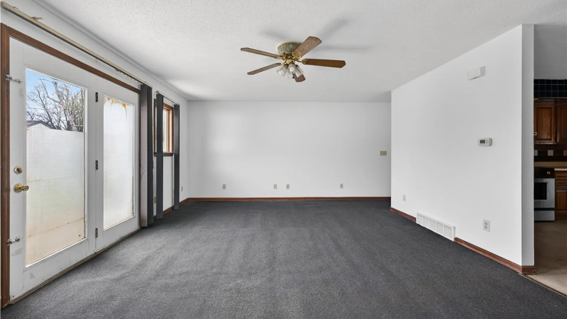 Property at 31 Albert Street, Cheektowaga, NY 14043 15