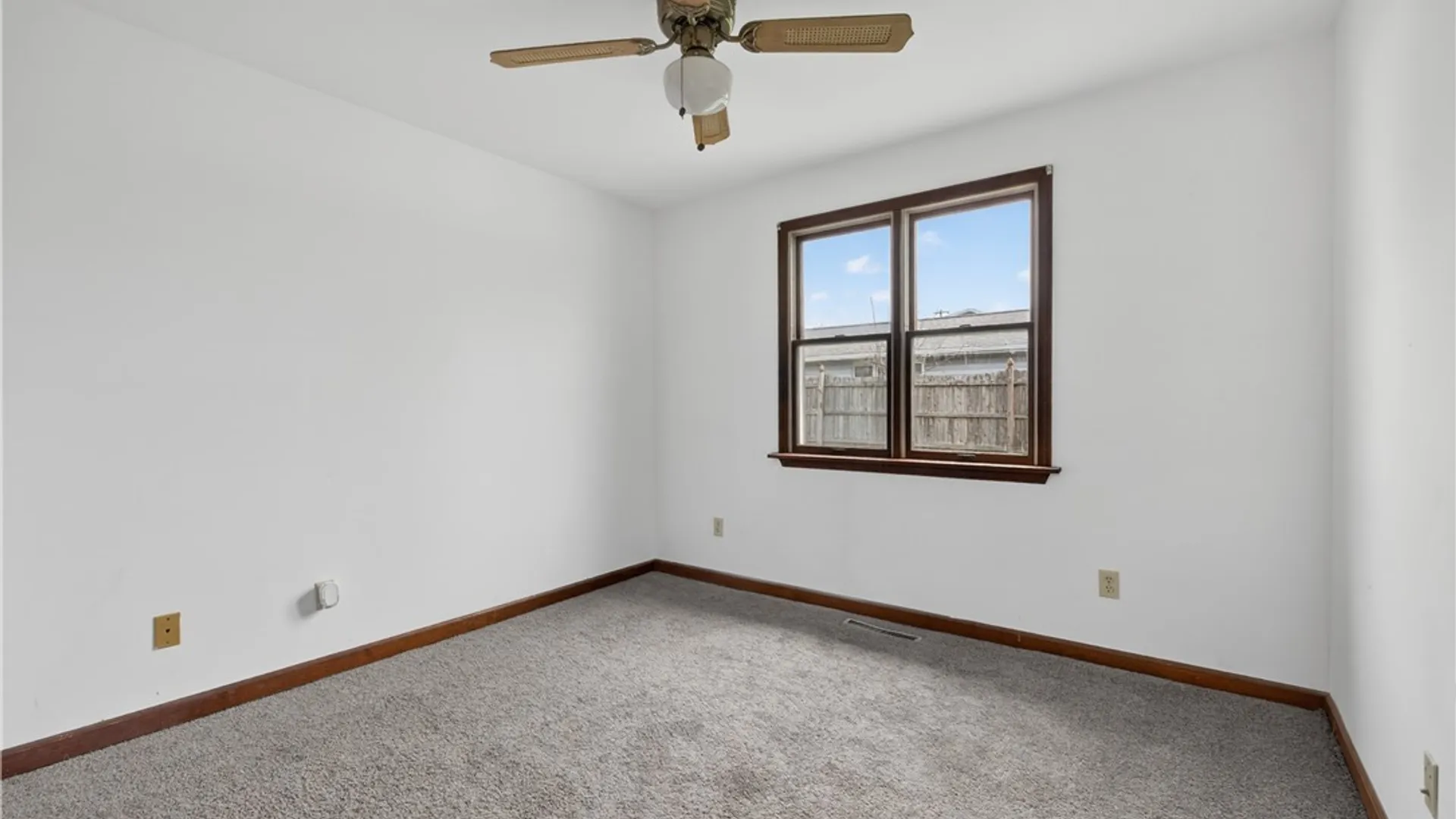 Property at 31 Albert Street, Cheektowaga, NY 14043 20