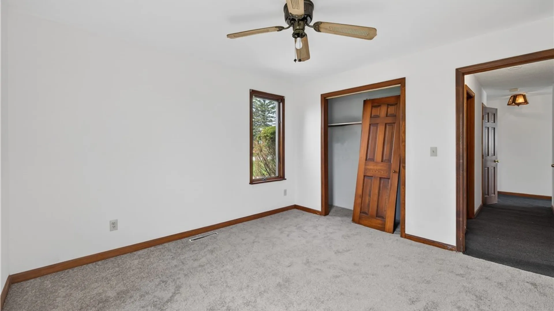 Property at 31 Albert Street, Cheektowaga, NY 14043 24