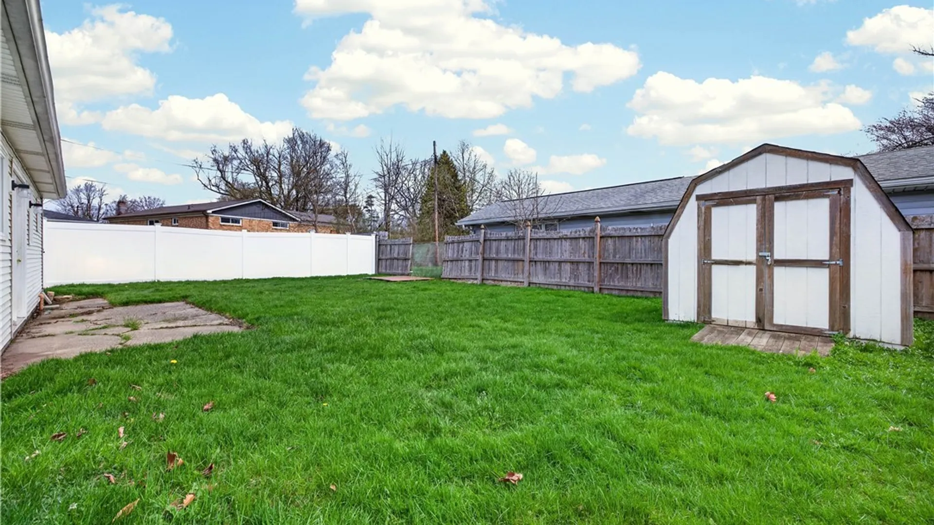 Property at 31 Albert Street, Cheektowaga, NY 14043 7