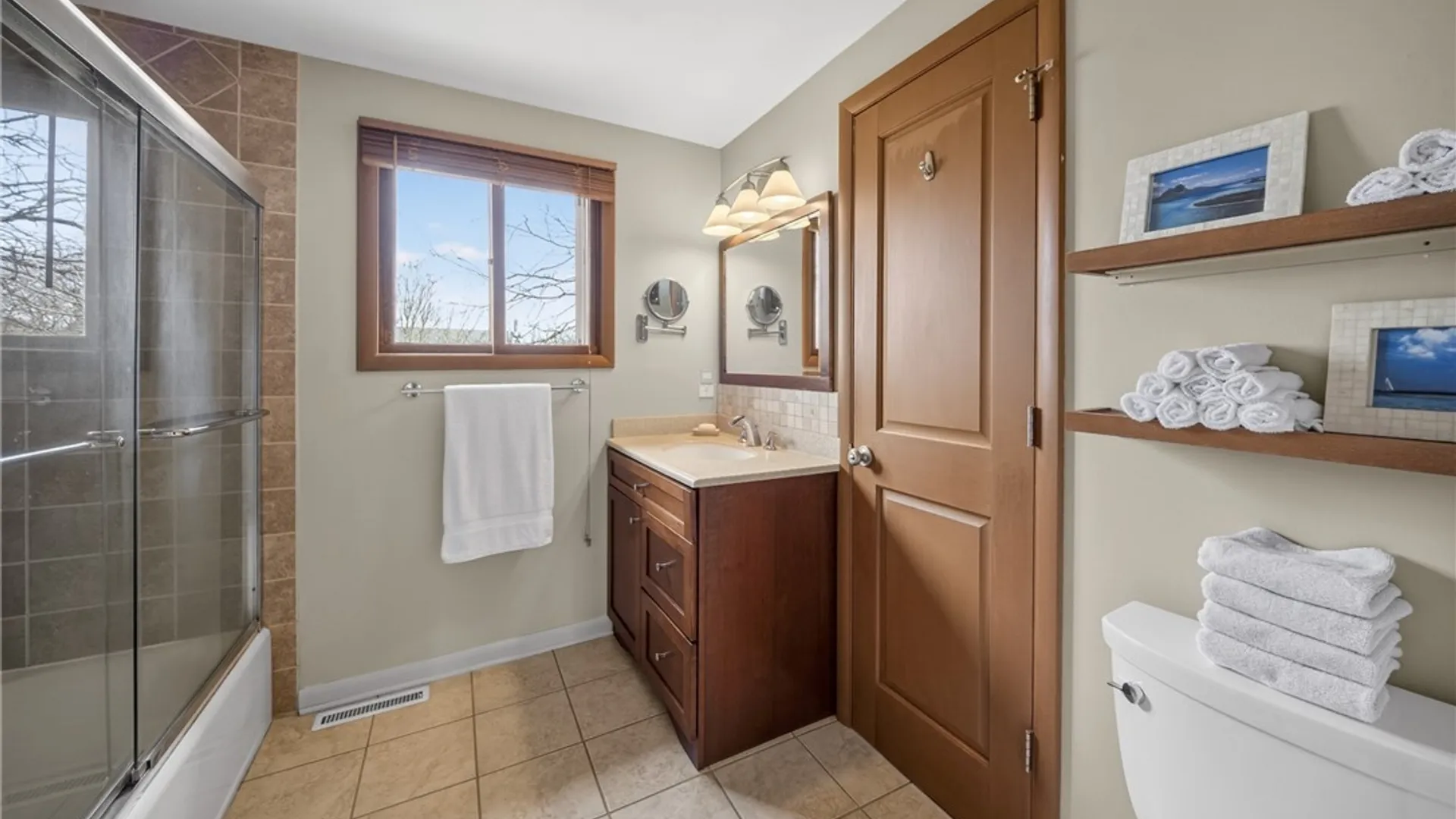 Property at 8598 Nazareth Drive, Cicero, NY 13039 24