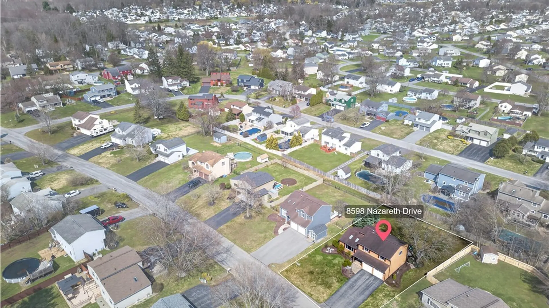 Property at 8598 Nazareth Drive, Cicero, NY 13039 37