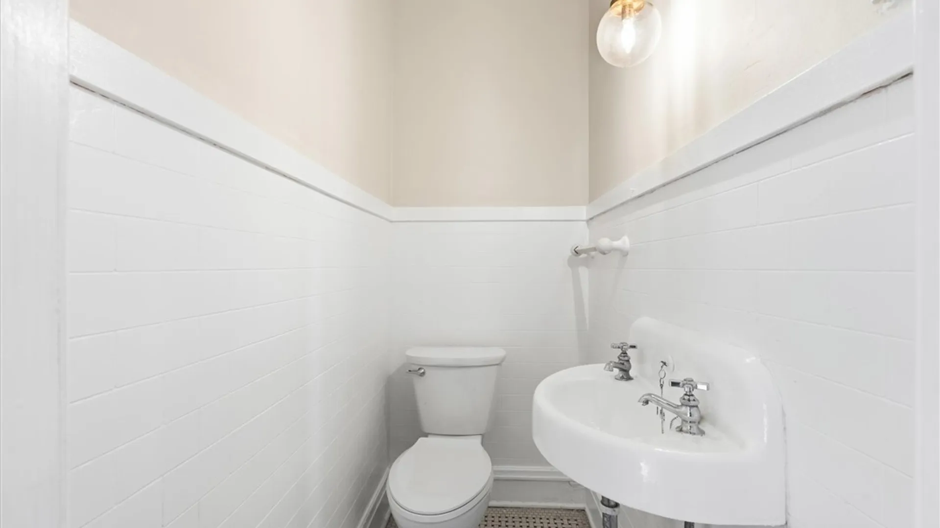 Property at 1309 Oak Street, Syracuse, NY 13203 20