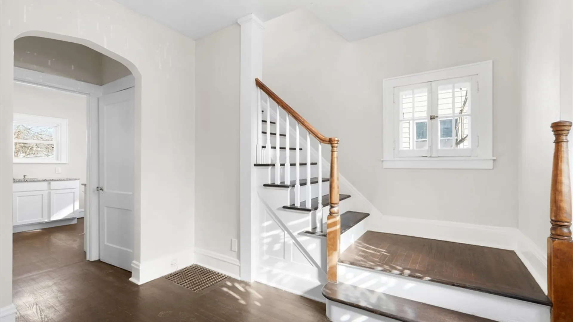 Property at 1309 Oak Street, Syracuse, NY 13203 8