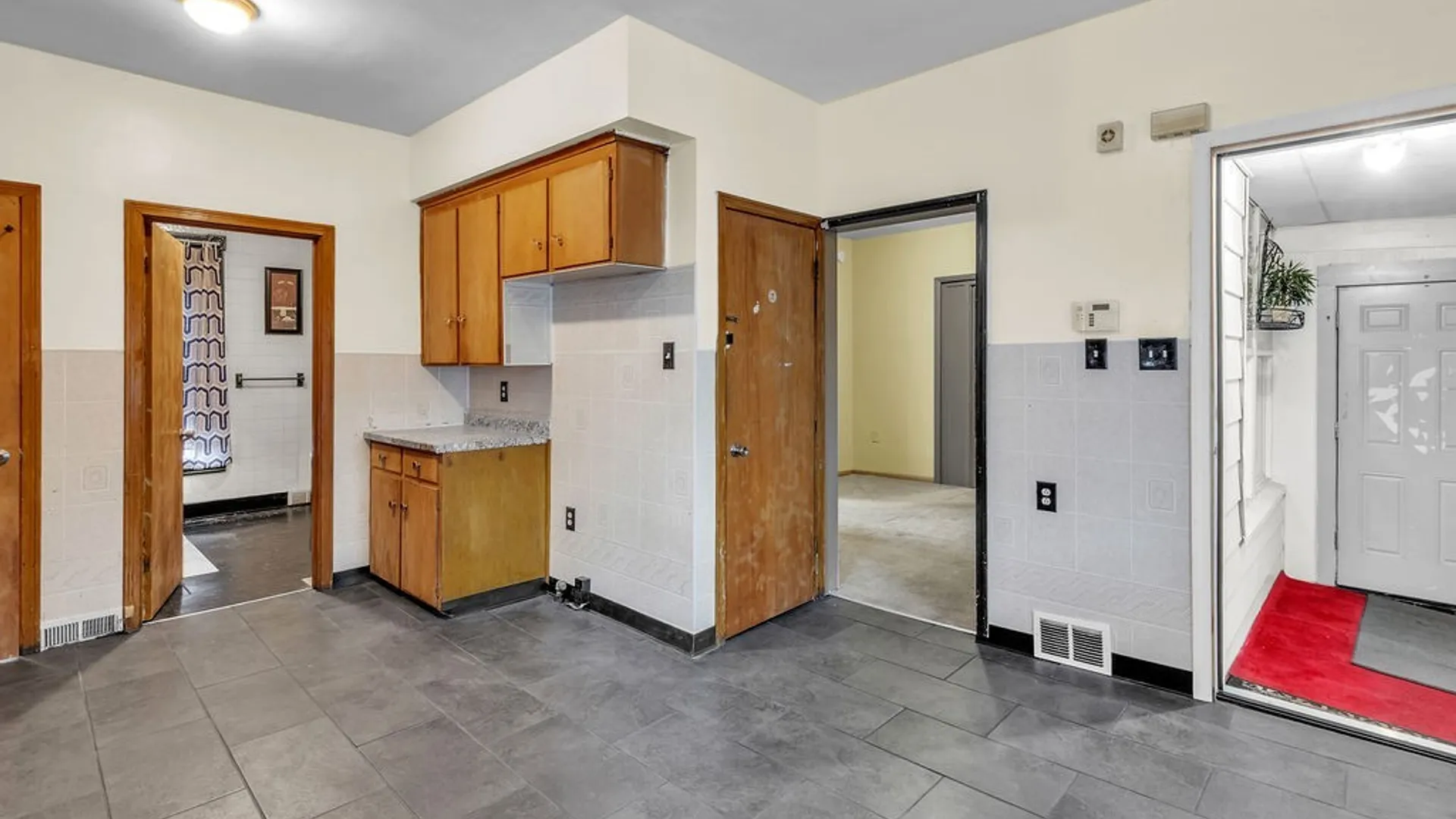 Property at 1319 15th Street, Niagara Falls, NY 14301 8